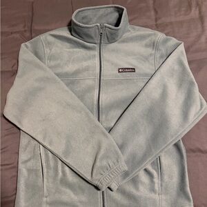 Columbia Men's Soft Gray Performance Jacket